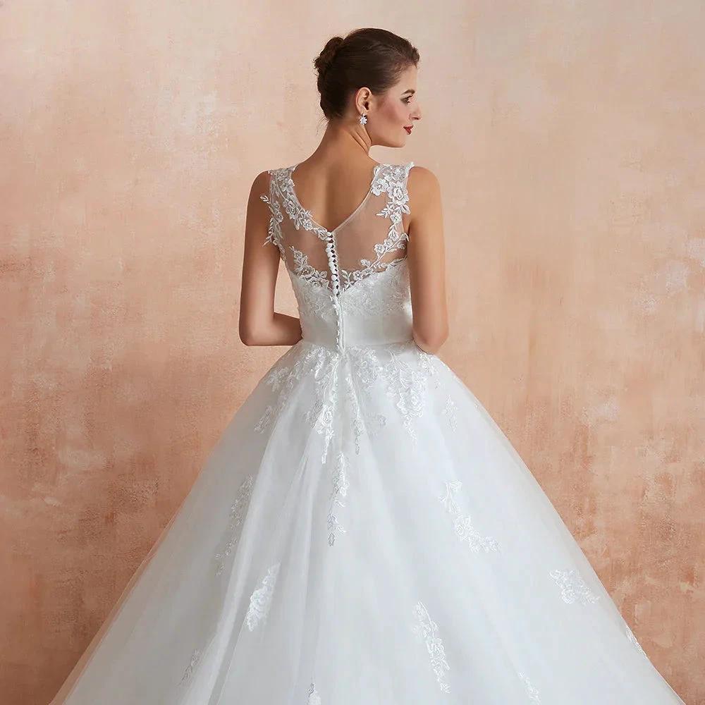 Amazing Long A-line Appliques Lace Tulle Wedding Dress (ZD14403)
