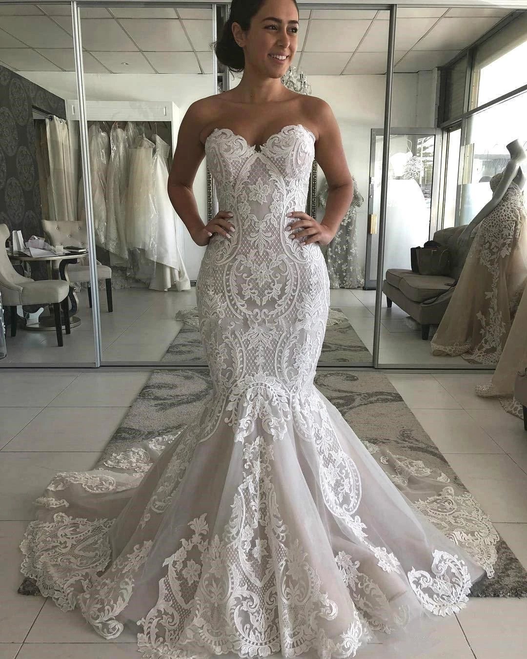 Amazing Long Mermaid Sweetheart Appliques Lace Wedding Dress (ZD15803)