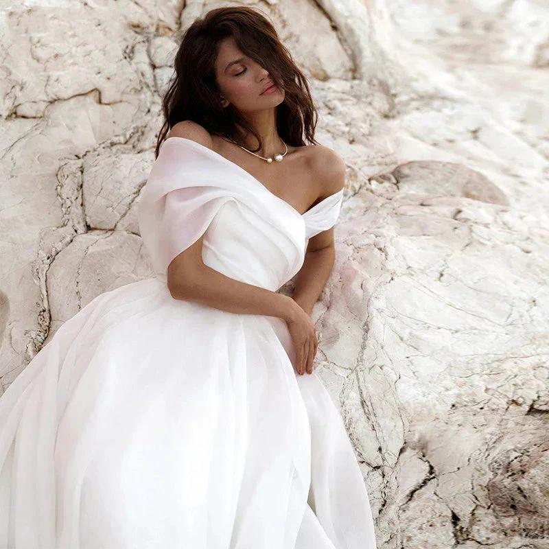 Simple A-Line Bohemian Bridal Dresses Women's Sexy Off Shoulder White Pleated Tulle Beach Formal Prom Party Fashion 2023 Wedding (ZD14139)