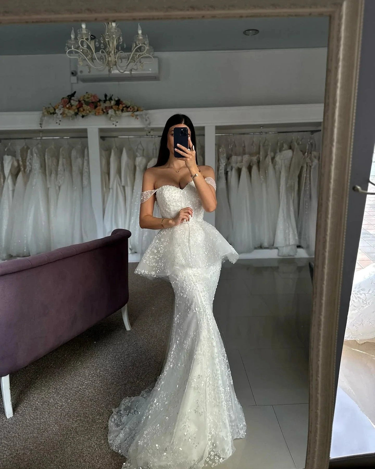 Beautiful Mermaid Tulle Lace Sweetheart Sleeveless White Wedding Dresses With Appliques (ZD15541)