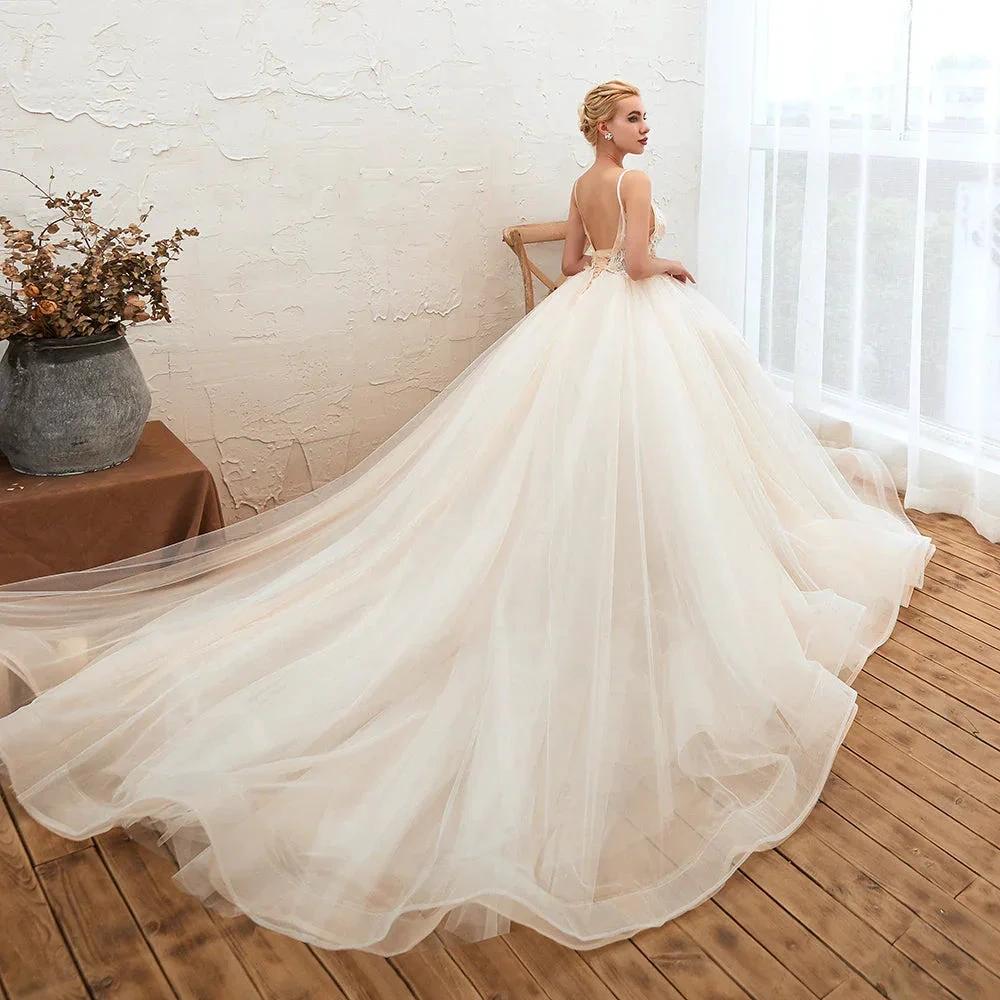 Boho Spaghetti Straps Ivory Ball Gown Tulle Aline Wedding Dress (ZD13924)