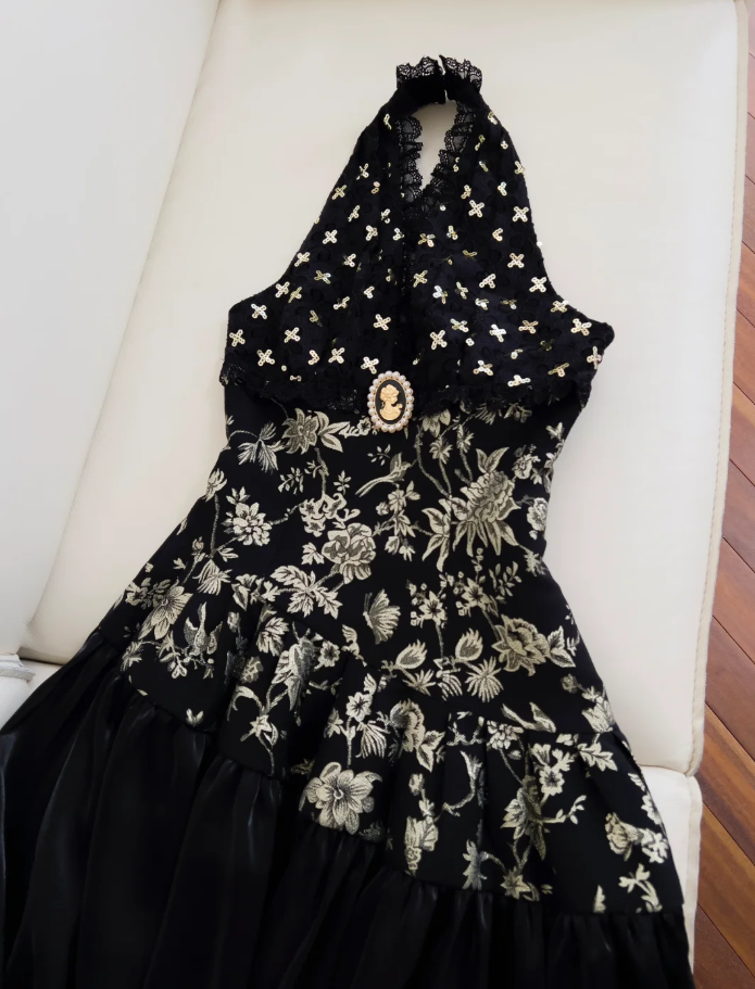 Elegant Black Halter Satin Print Floral Sequins Evening Dress Long ALine Prom Dress Y8568