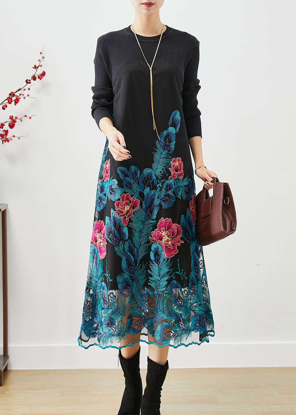 Sophisticated Dress with a Clean Classic Look