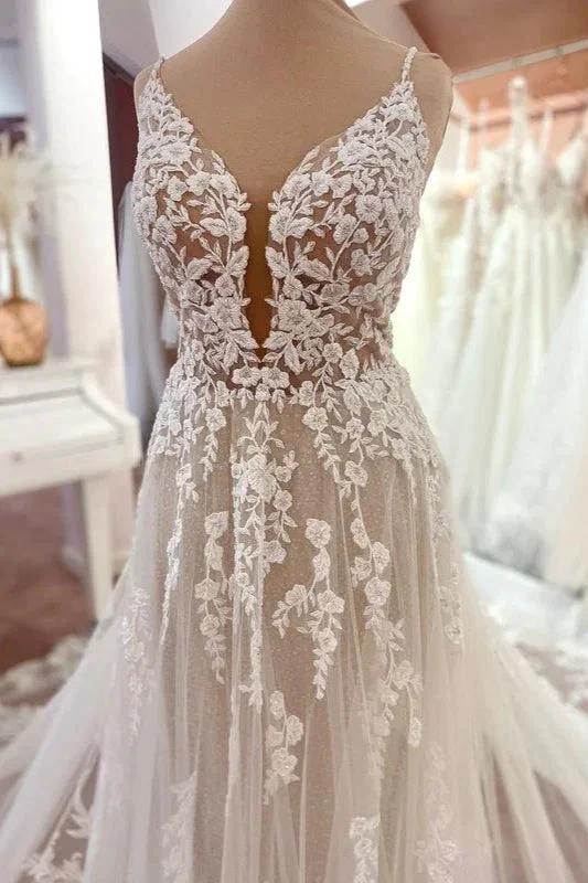 Charming Long A-Line Spaghetti Straps Appliques Lace Tulle Backless Wedding Dress (ZD15219)