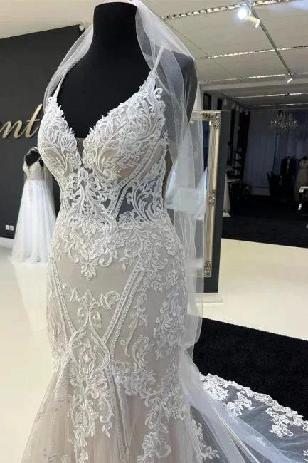 Charming Sweetheart Spaghetti Straps Garden Lace Wedding Dress with Chapel Train (ZD14943)