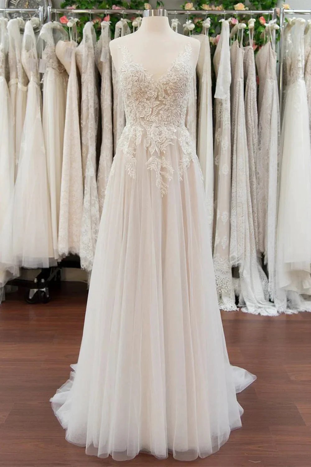 Chic Long A line V neck Appliques Lace Tulle Wedding Dress (ZD14461)