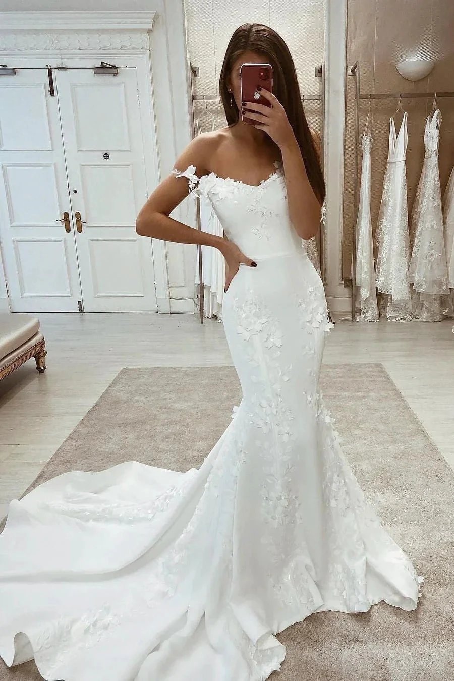 Chic White Straps Lace Sleeveless Satin Mermaid Wedding Dress With Train (ZD14515) - VelvetHem