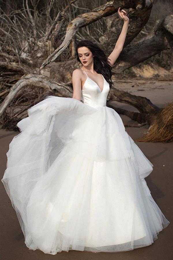 Classic Straps V Neck Ivory Long Bridal Gown Wedding Dresses (ZD15346)