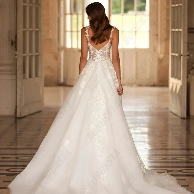 Sexy V-Neck Backless Wedding Dress For Women Romantic Tulle Spaghetti Straps Bride Party A-line Sleeveless Bridal Gown (ZD13506)