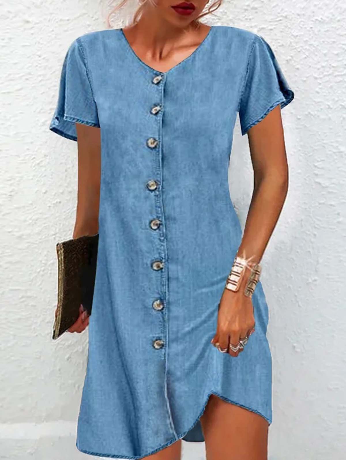 Polished Dress with an Effortless Classic Look