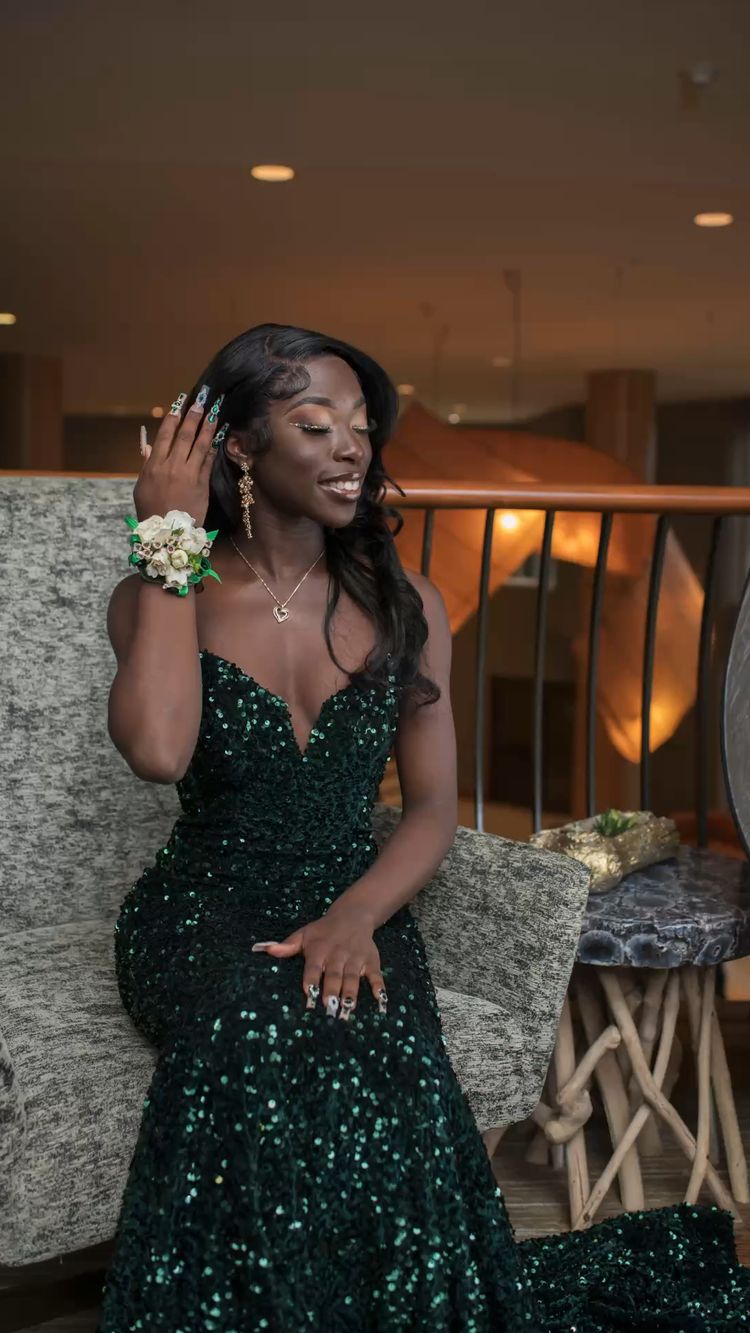 Emerald Green Sequins Long Evening Dress Pageant Dress - VelvetHem