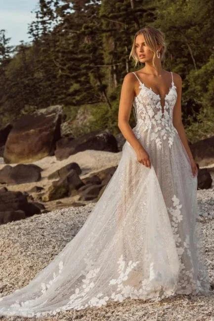 Designer A-Line Lace Spaghetti Straps Sleeveless White Wedding Dress With Appliques (ZD15512) - VelvetHem