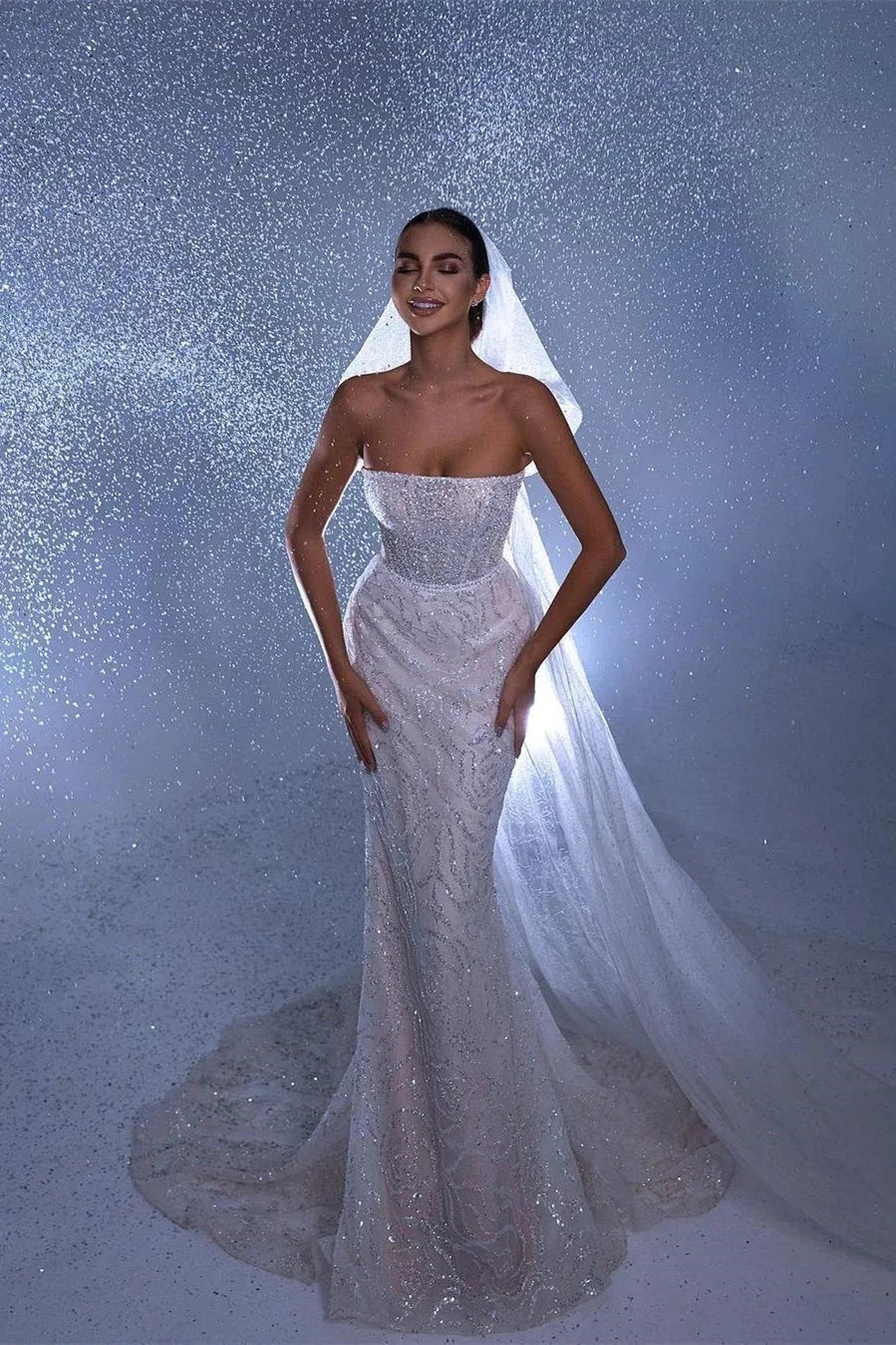 Designer Long Mermaid Sleeveless Lace Wedding Dress With Train (ZD14525) - VelvetHem