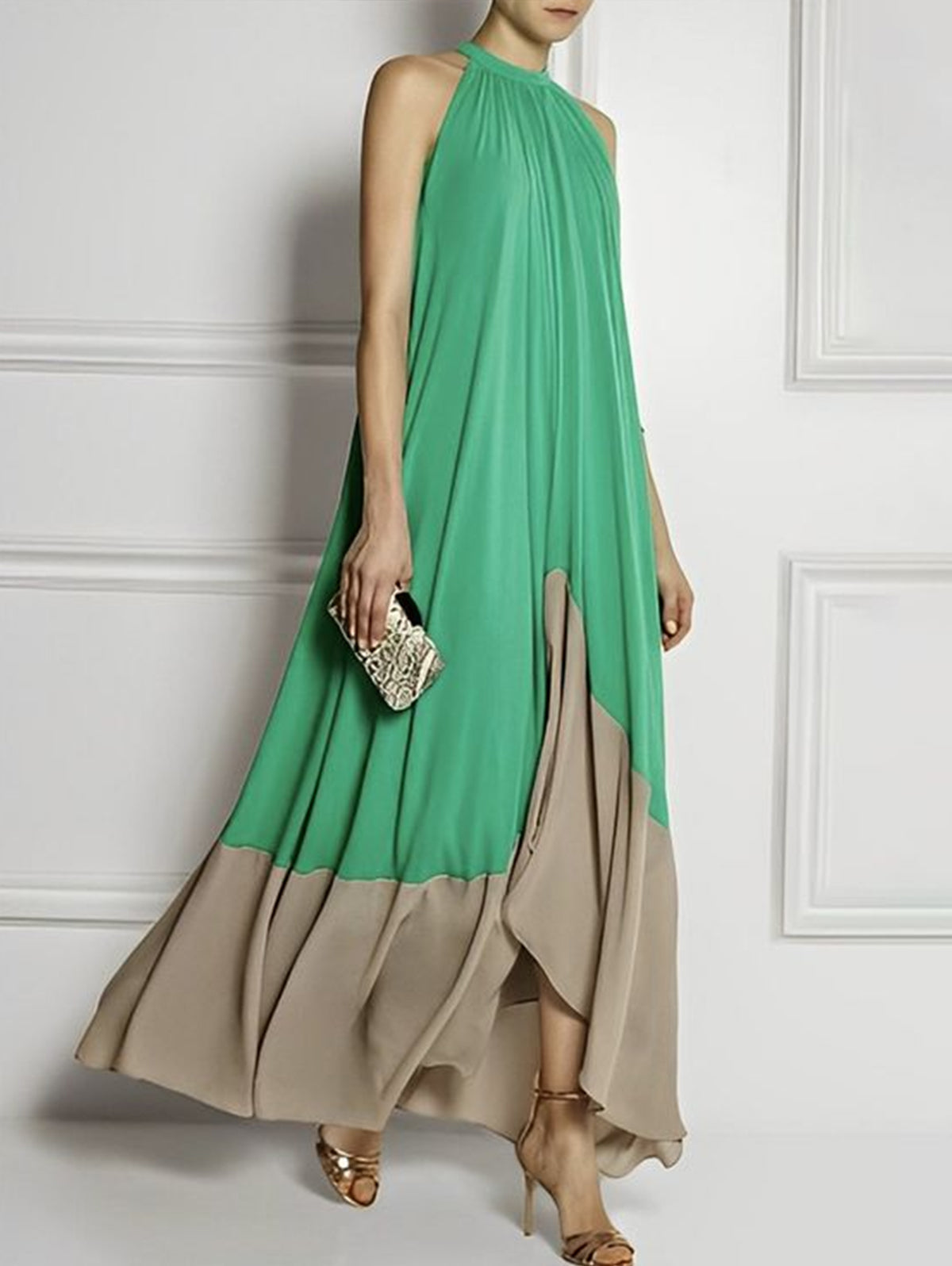 Well Tailored Dress with a Graceful Silhouette