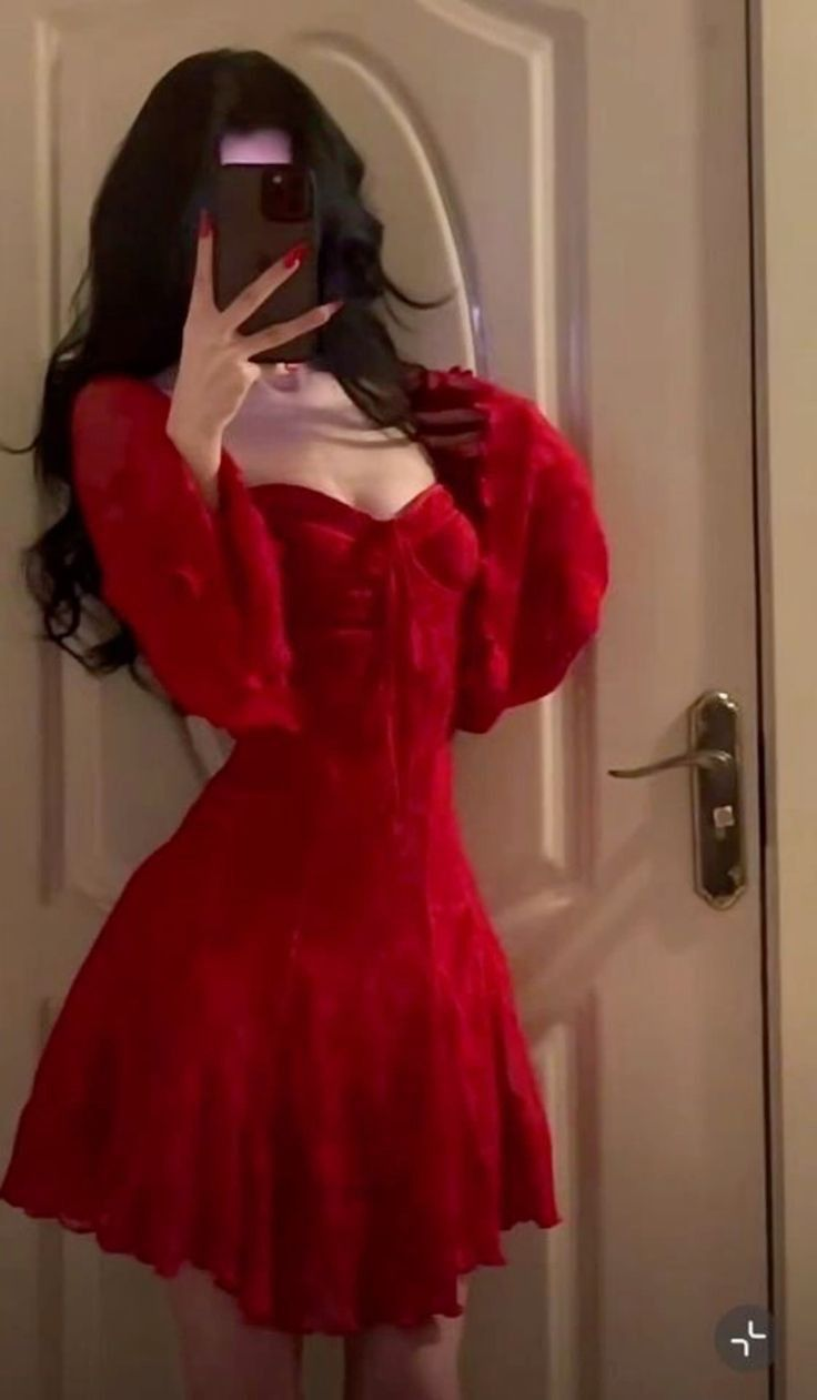 Charming Red Sweatheart Neck Lace A Line Homecoming Dress - VelvetHem