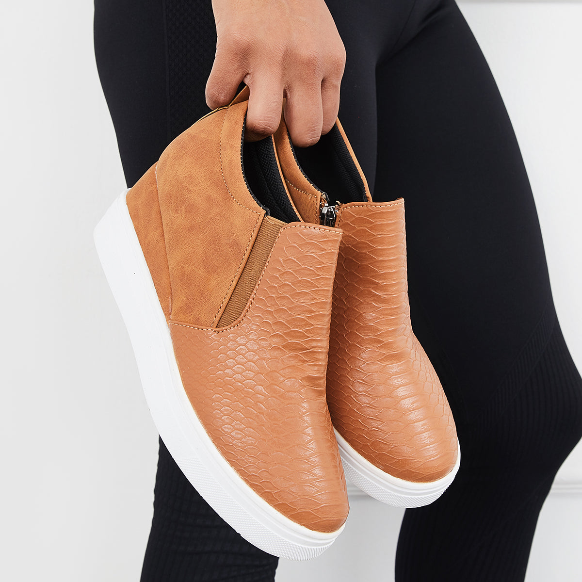 Graceful Orthopedic Sneakers for Modern Look