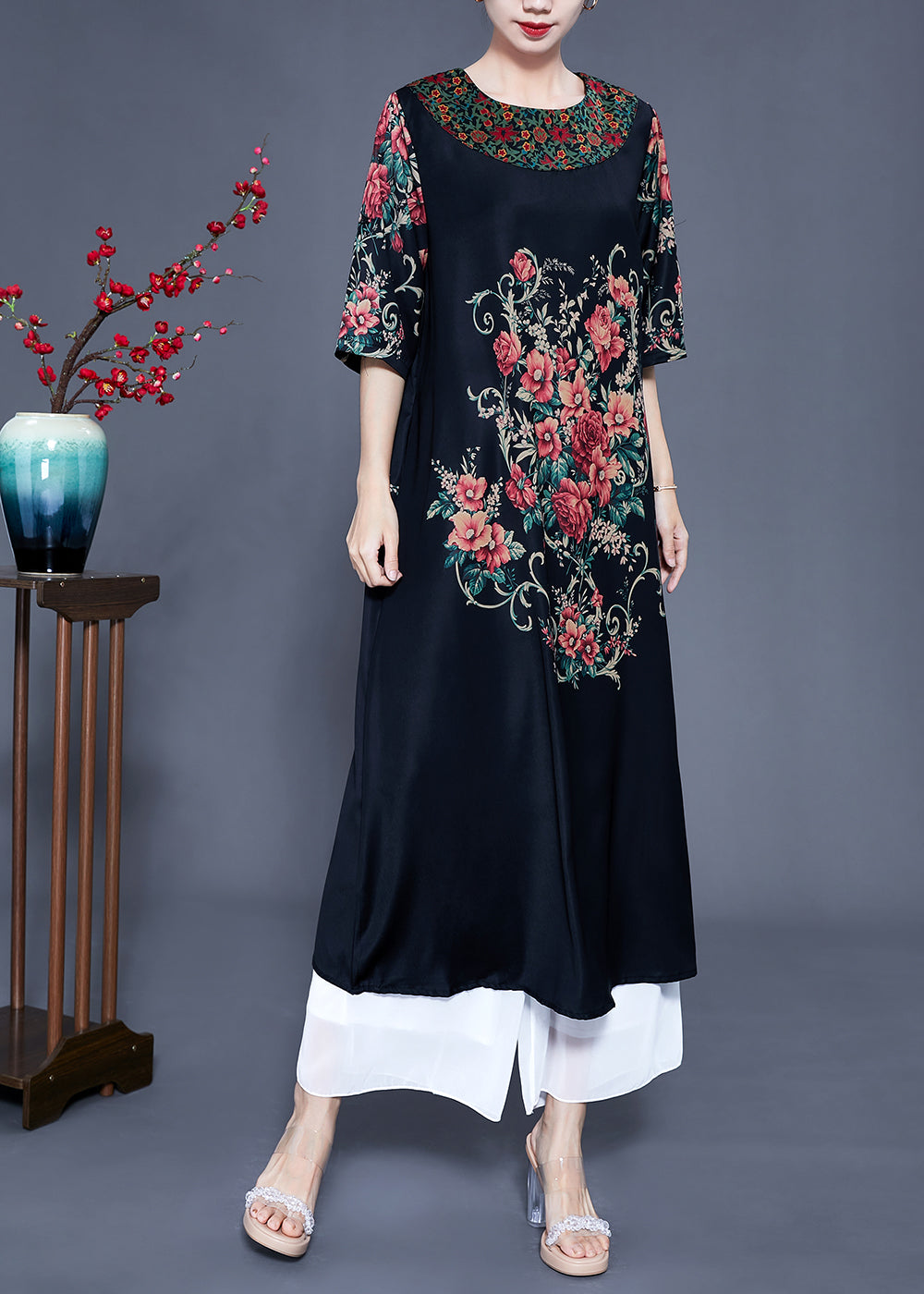 Classic Vintage & Enduringly Stylish Dress