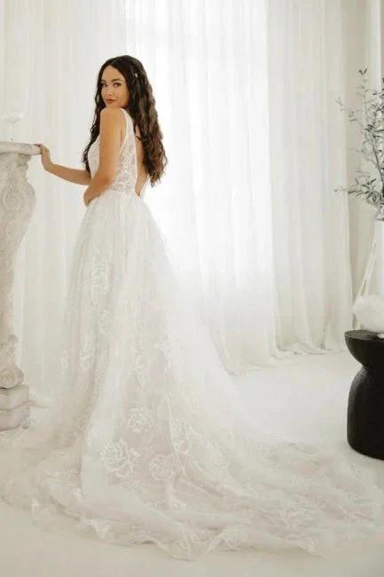 Elegant A-line V-Neck Sleeveless Wedding Dresses With Lace (ZD14613)