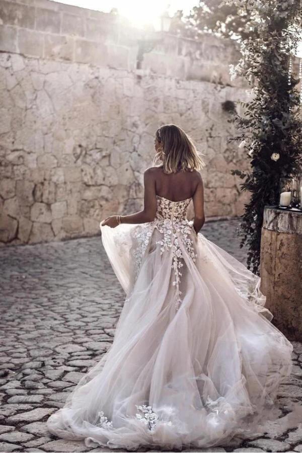 Elegant Princess A-Line Wedding Dresses with Lace (ZD16566)