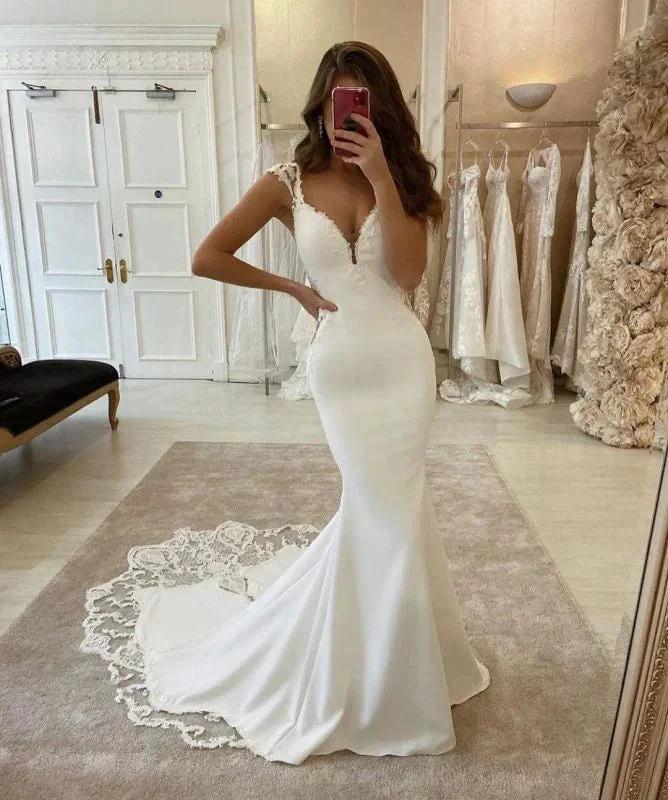Elegant Sleeveless Satin Ivory Lace Mermaid Wedding Dresses (ZD14643)