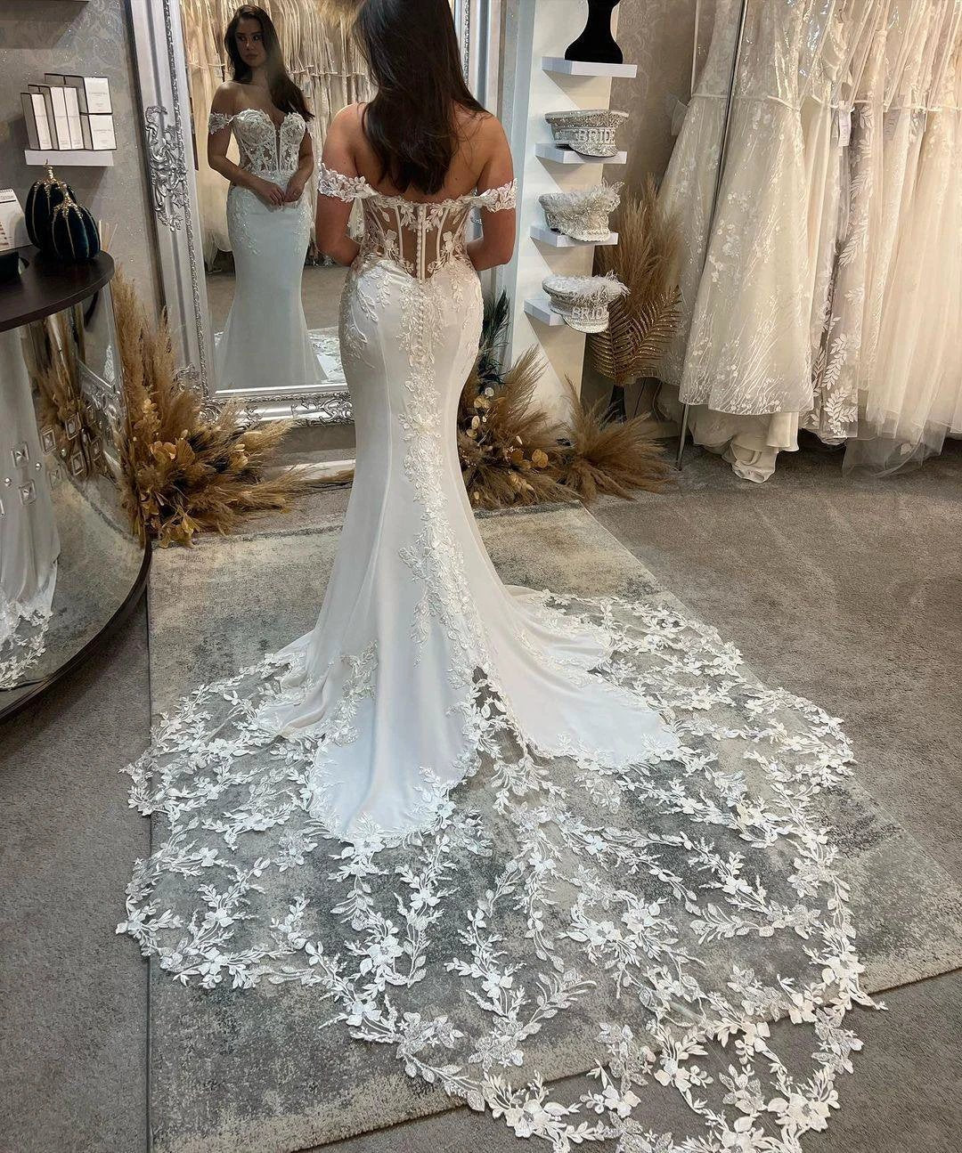 Exquisite Floor Length Sweetheart Sleeveless Off-The-Shoulder Mermaid Lace Wedding Dress (ZD15760)