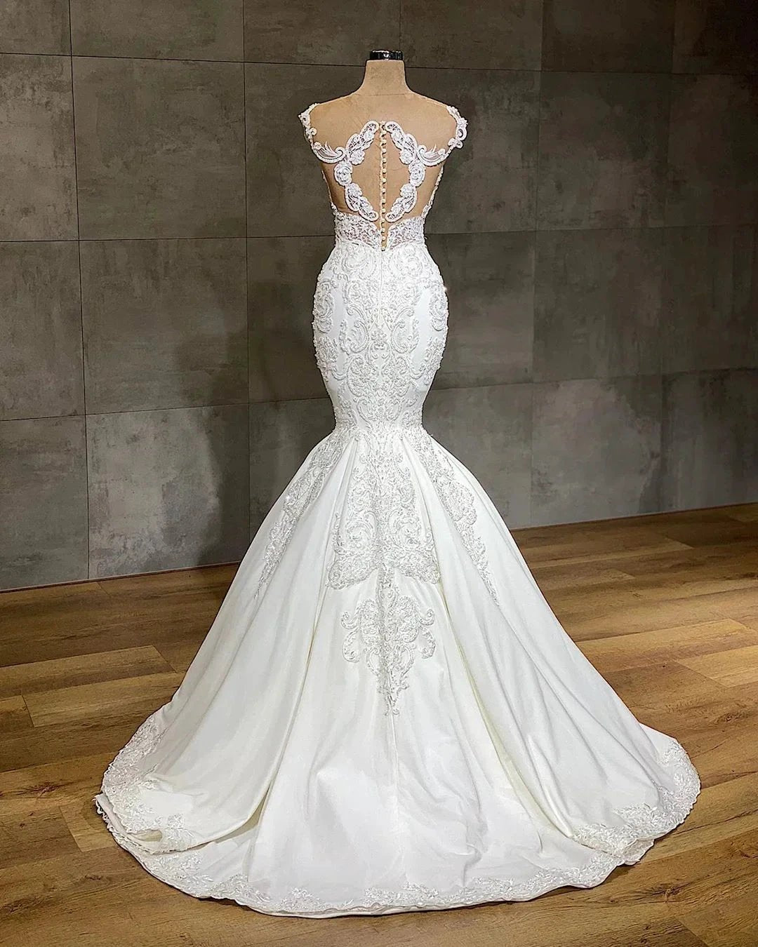 Exquisite Long Lace V-neck Sleeveless Mermaid Wedding Dresses (ZD16687)