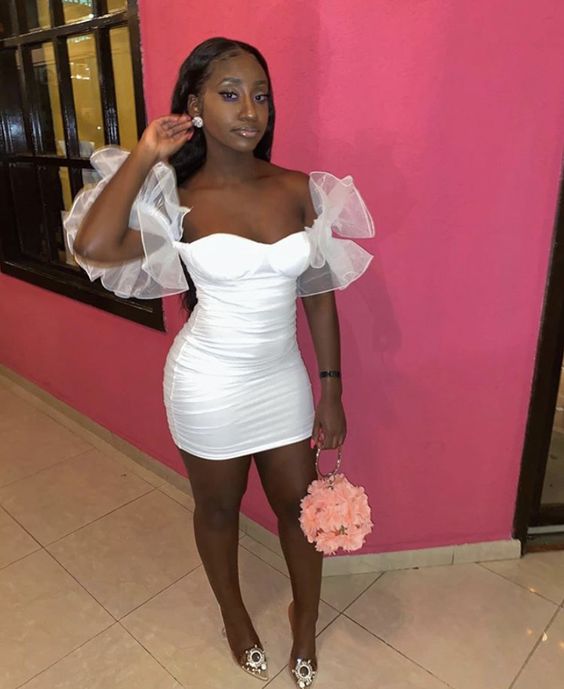 Black Girl 18th Birthday Outfits Tight White Homecoming Dress - VelvetHem