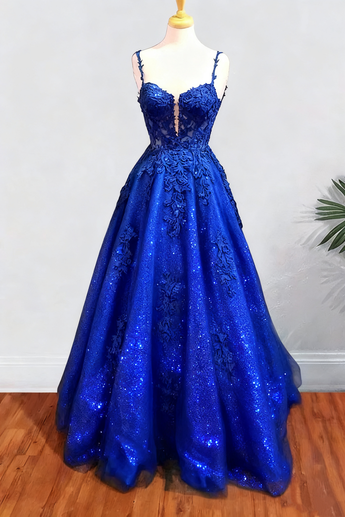 A-line Spaghetti Straps Long/Floor-Length Tulle Prom Dress With Beading Glitter Appliqued fg6754 - View 3 | VelvetHem