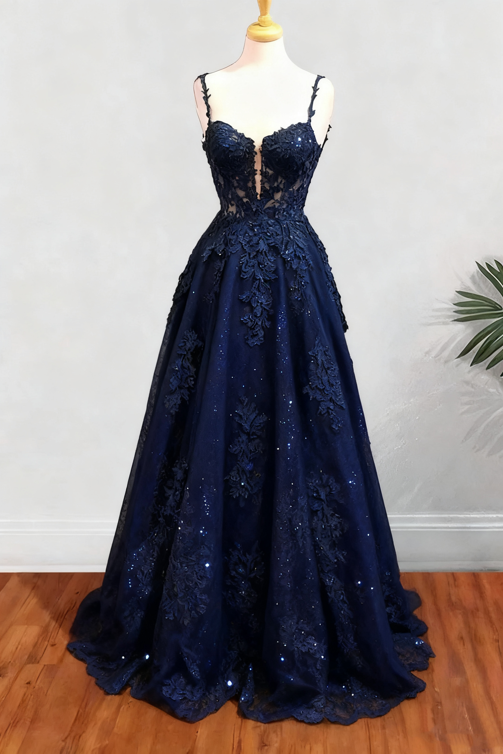 A-line Spaghetti Straps Long/Floor-Length Tulle Prom Dress With Beading Glitter Appliqued fg6754 - View 4 | VelvetHem