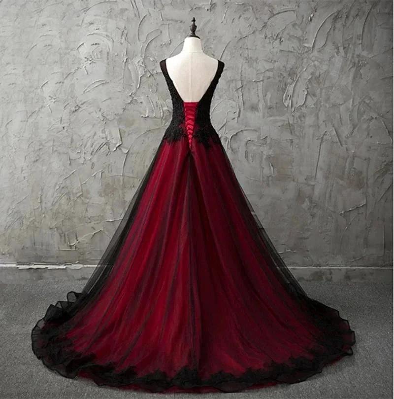 Gothic V-Neck Sleeveless Black and Red Wedding Dresses Lace Appliques Beading Country Chic Wedding Dresses Low Back Wedding (ZD13607)