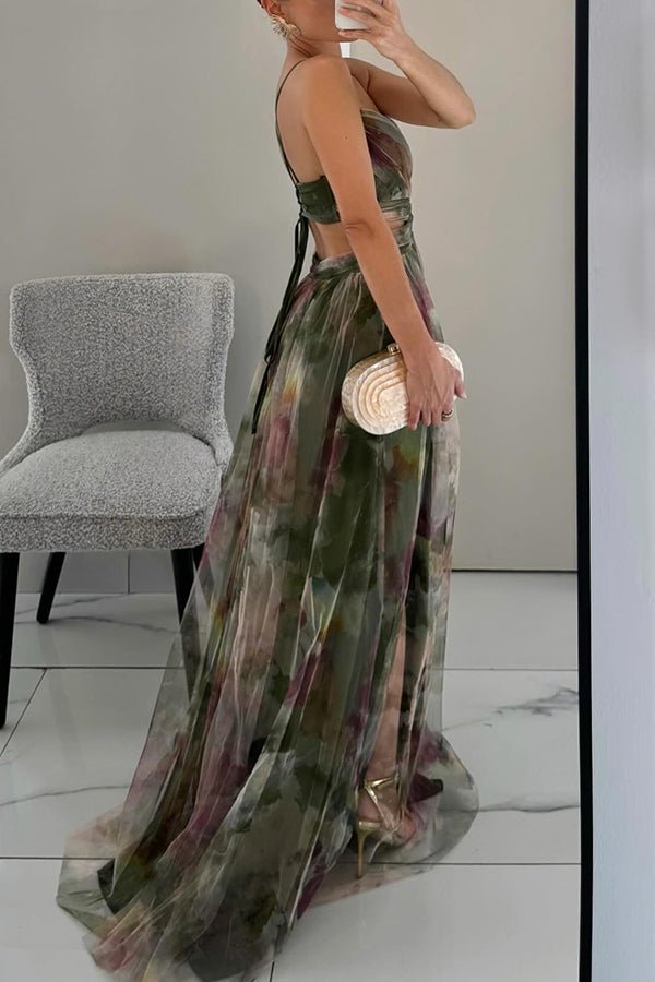 Paty Elegant Maxi Dress in an Elegant Floral Print for Women