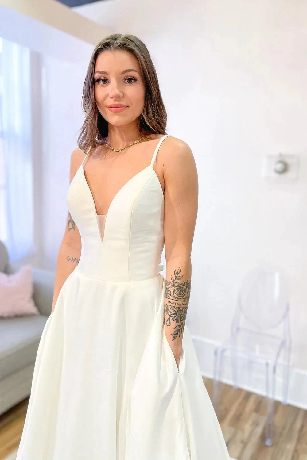 Glamorous Long A-Line Sweetheart Satin Backless Wedding Dress With Pockets (ZD14306) - VelvetHem