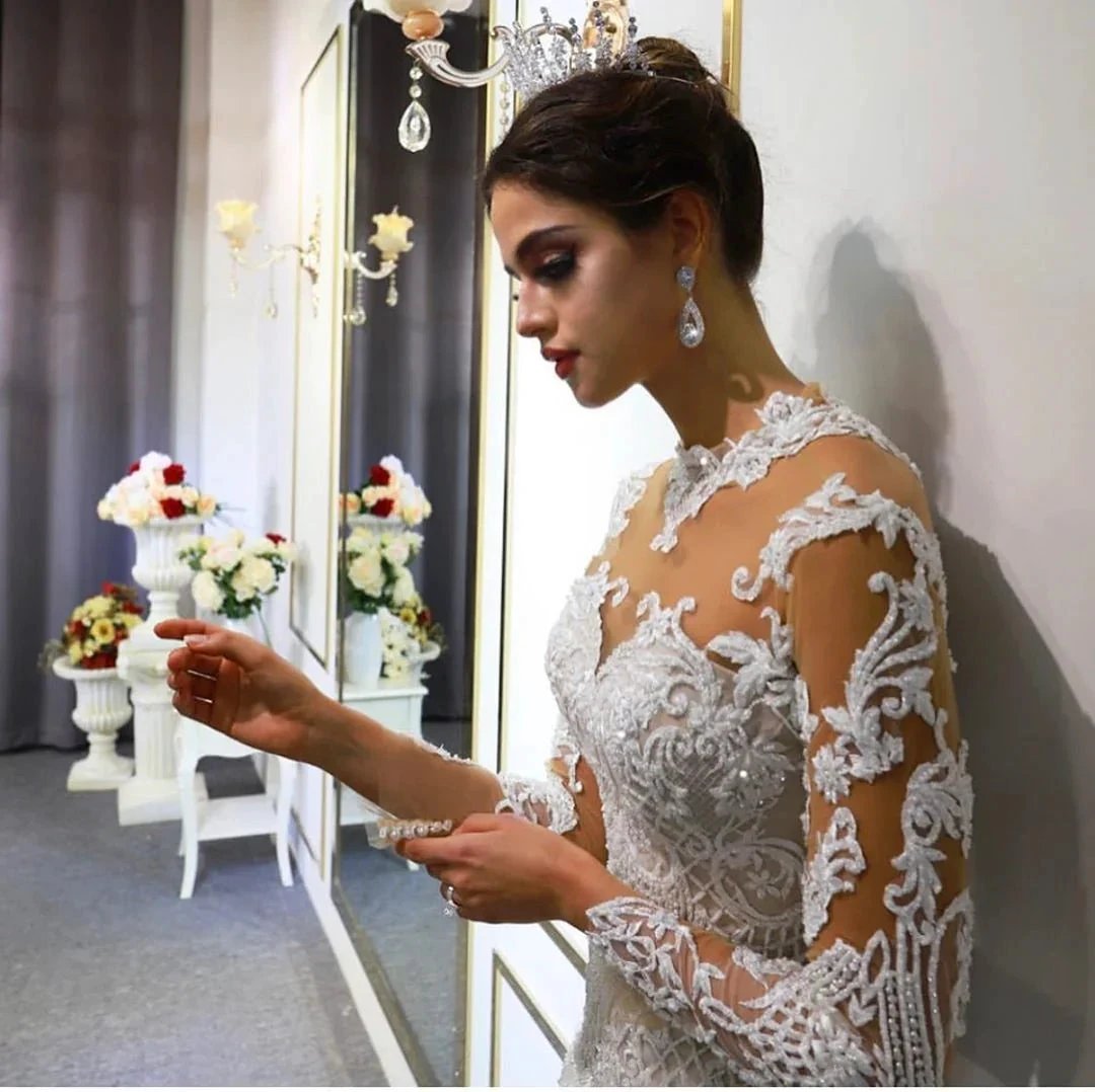 Gorgeous Long A-Line Sweetheart Appliques Lace Wedding Dress with Sleeves (ZD15132)