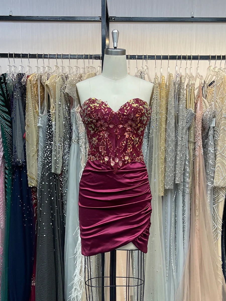 Sparkly Sequins Sweetheart Bodycon Homecoming Dress - VelvetHem