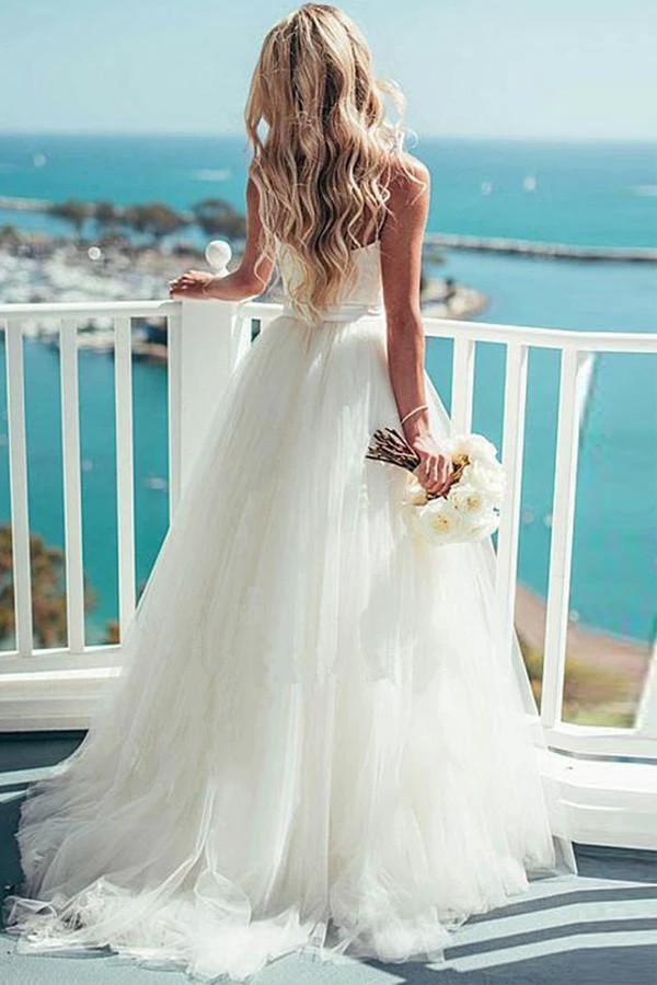 Ivory Tulle Destination Sweetheart Spaghetti Strap Wedding Dress (ZD16056)