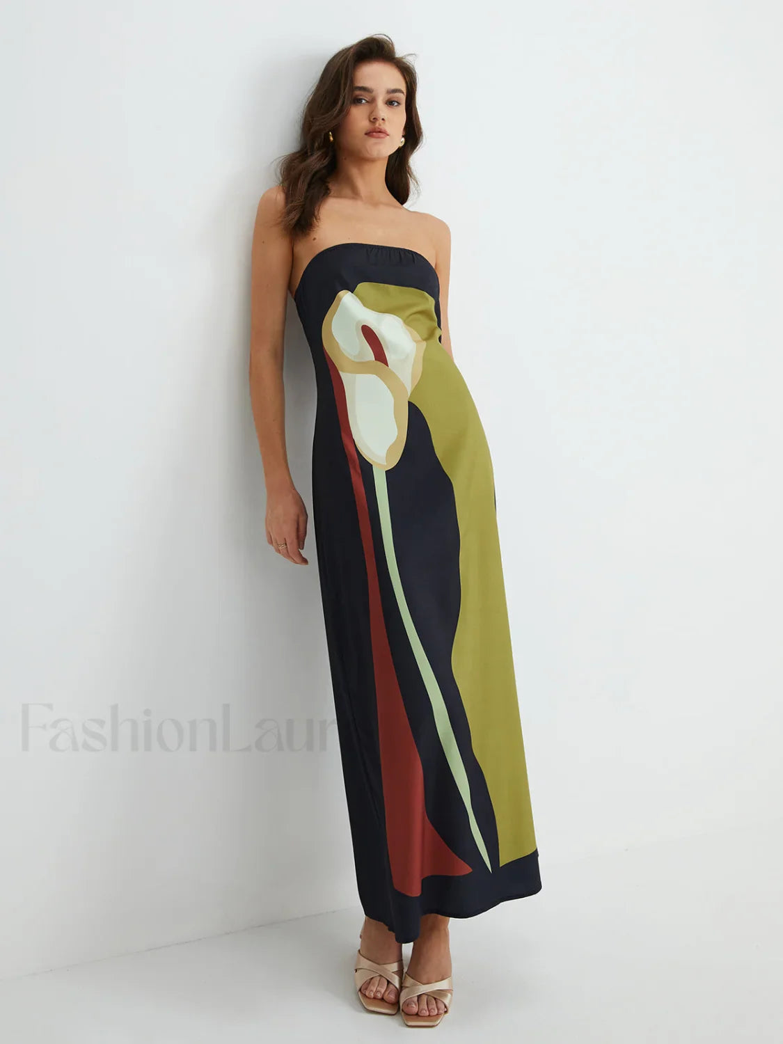 Cpcomense250803 095 Dress with Urban Everyday Styling Boutique Fashion Style
