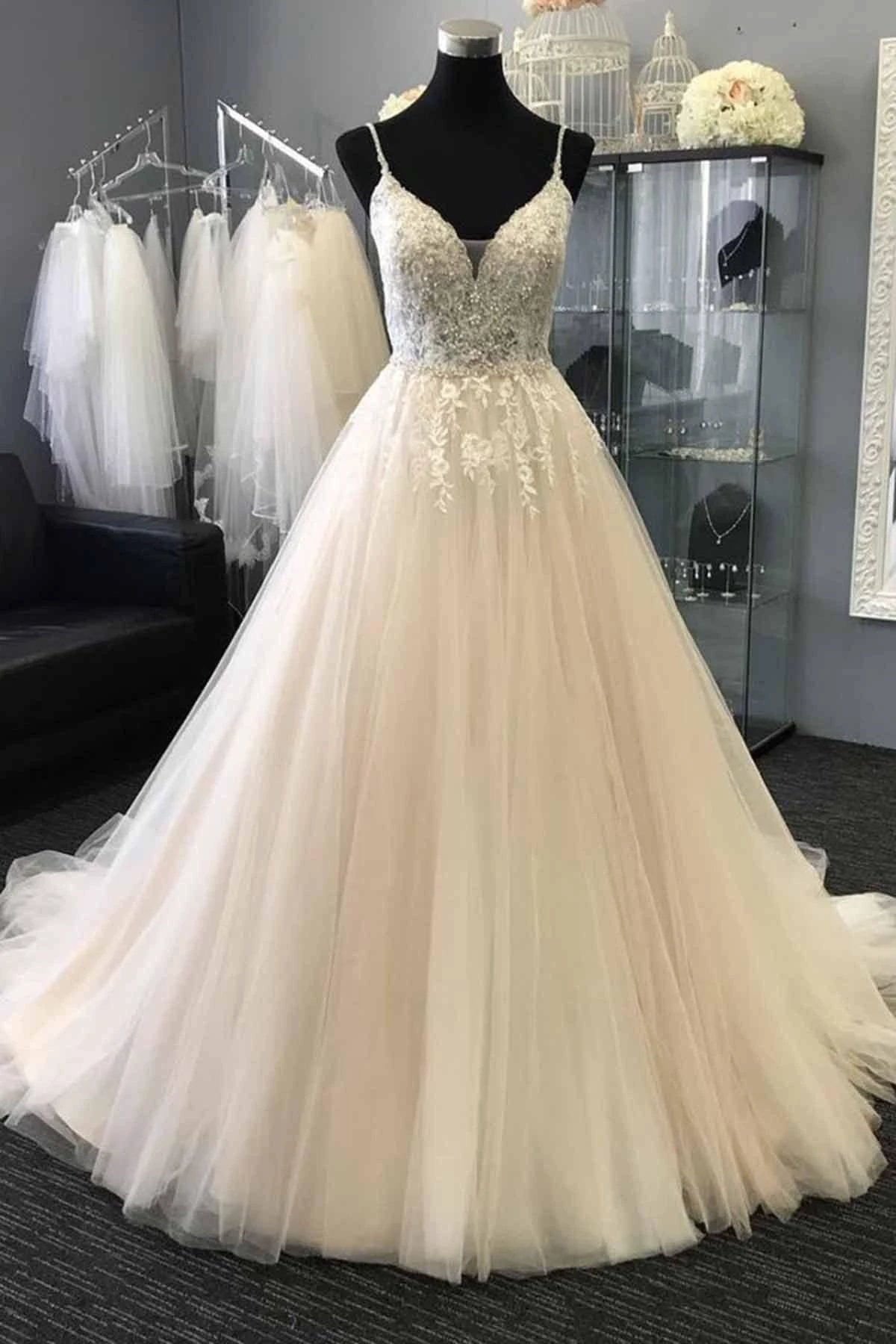 Long A-line Sweetheart Lace Tulle Wedding Dress (ZD15827) - VelvetHem