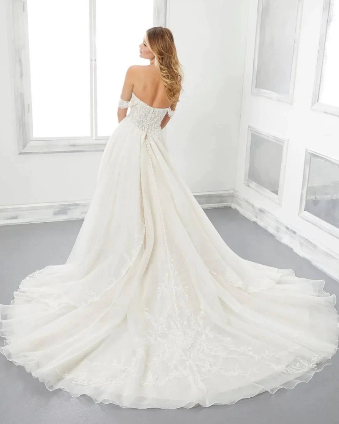 Long A-Line Sweetheart Off-the-Shoulder Backless Wedding Dress With Appliques Lace (ZD15067)
