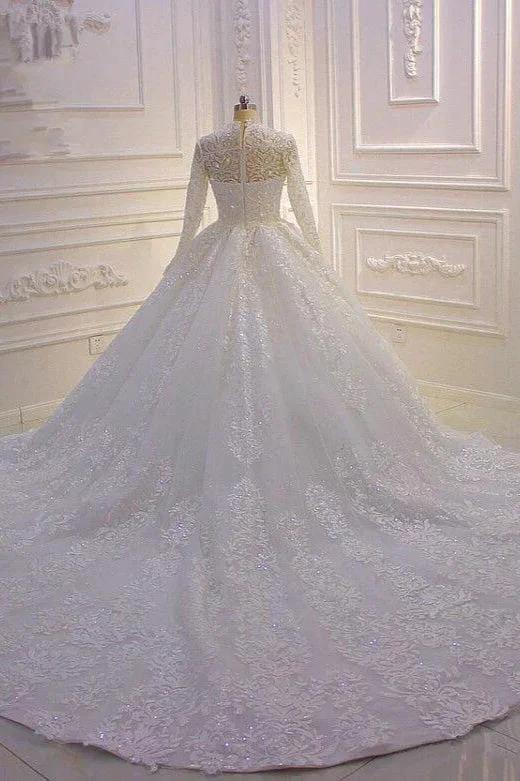 Long High neck Appliques Lace Ball Gown Wedding Dress with Sleeves (ZD15186)