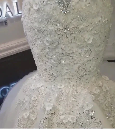 Long Mermaid Off-the-Shoulder Appliques Crystals Wedding Dress (ZD15979)