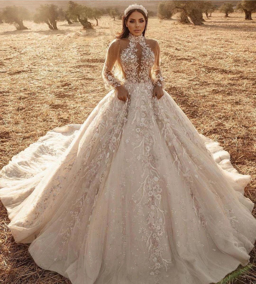 Long Sleeve A-Line High-neck Appliques Lace Tulle Wedding Dress (ZD15073)