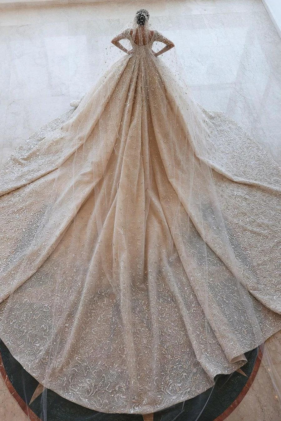 Luxurious A-line Long Sleeves Lace Wedding Dress With Train (ZD14646)