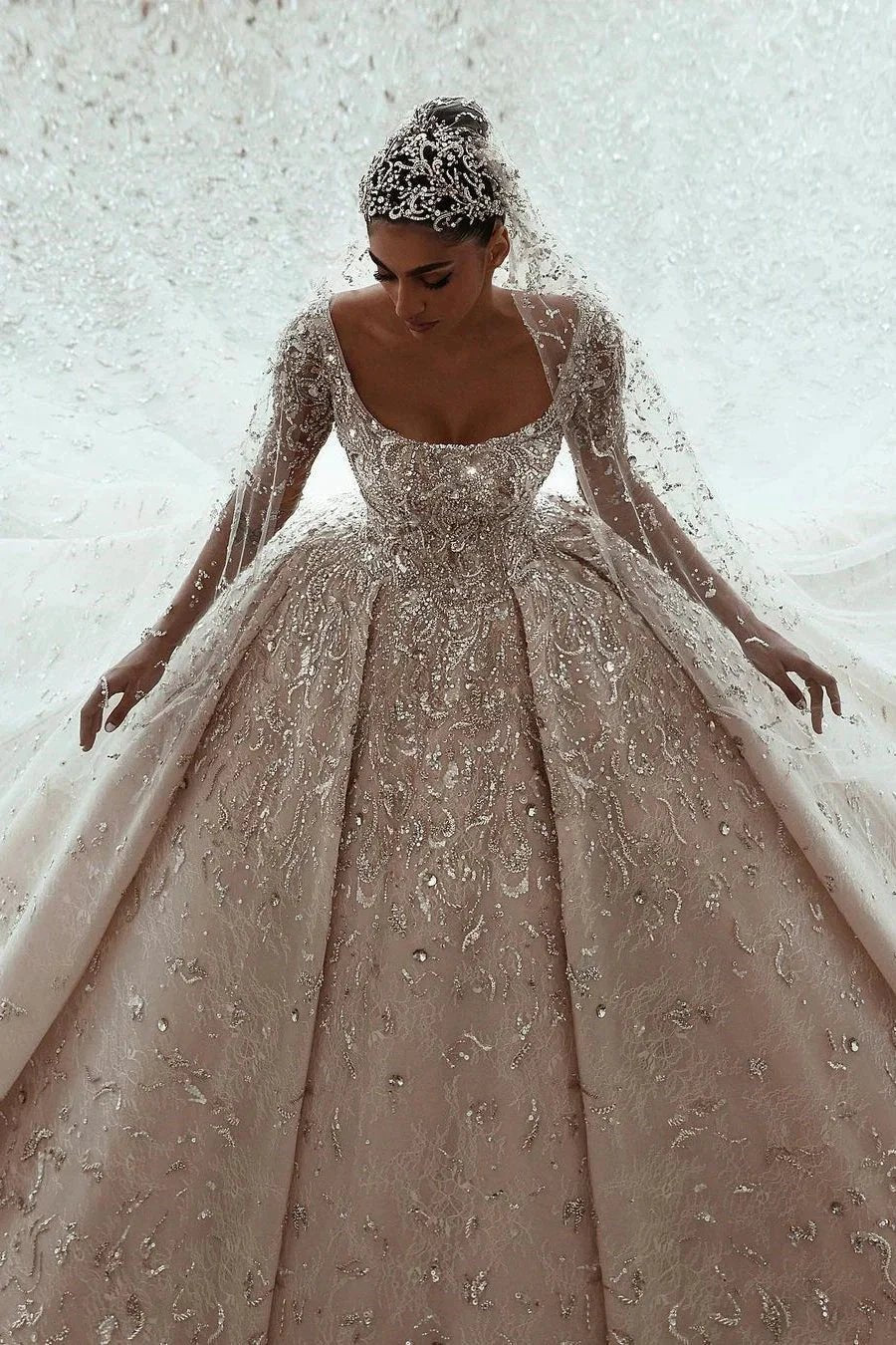 Luxurious A-line Long Sleeves Lace Wedding Dress With Train (ZD14646)
