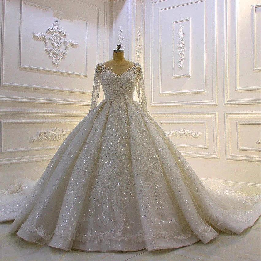 Luxury Long Ball Gown Lace Appliques Wedding Dress with Sleeves (ZD15182)