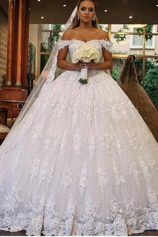 Luxury Long Ball Gown Off-the-shoulder Lace Wedding Dress with Catheral Train (ZD15060)