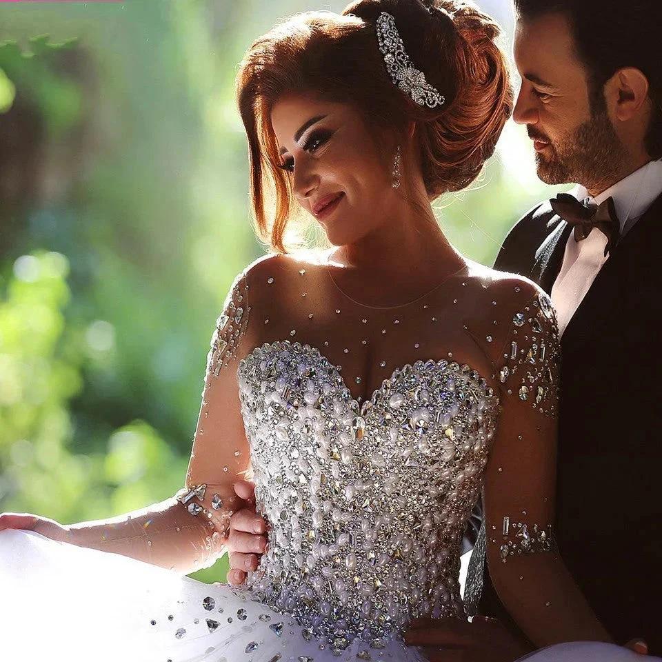 Luxury Long Ball Gown Sweetheart Crystals Beading Wedding Dresses with Sleeves (ZD15974)