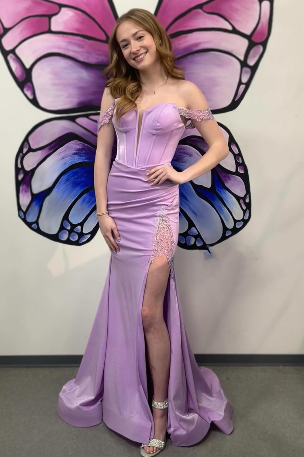 Stylish Mermaid Off the Shoulder Purple Corset Prom Dress with Split Front - VelvetHem