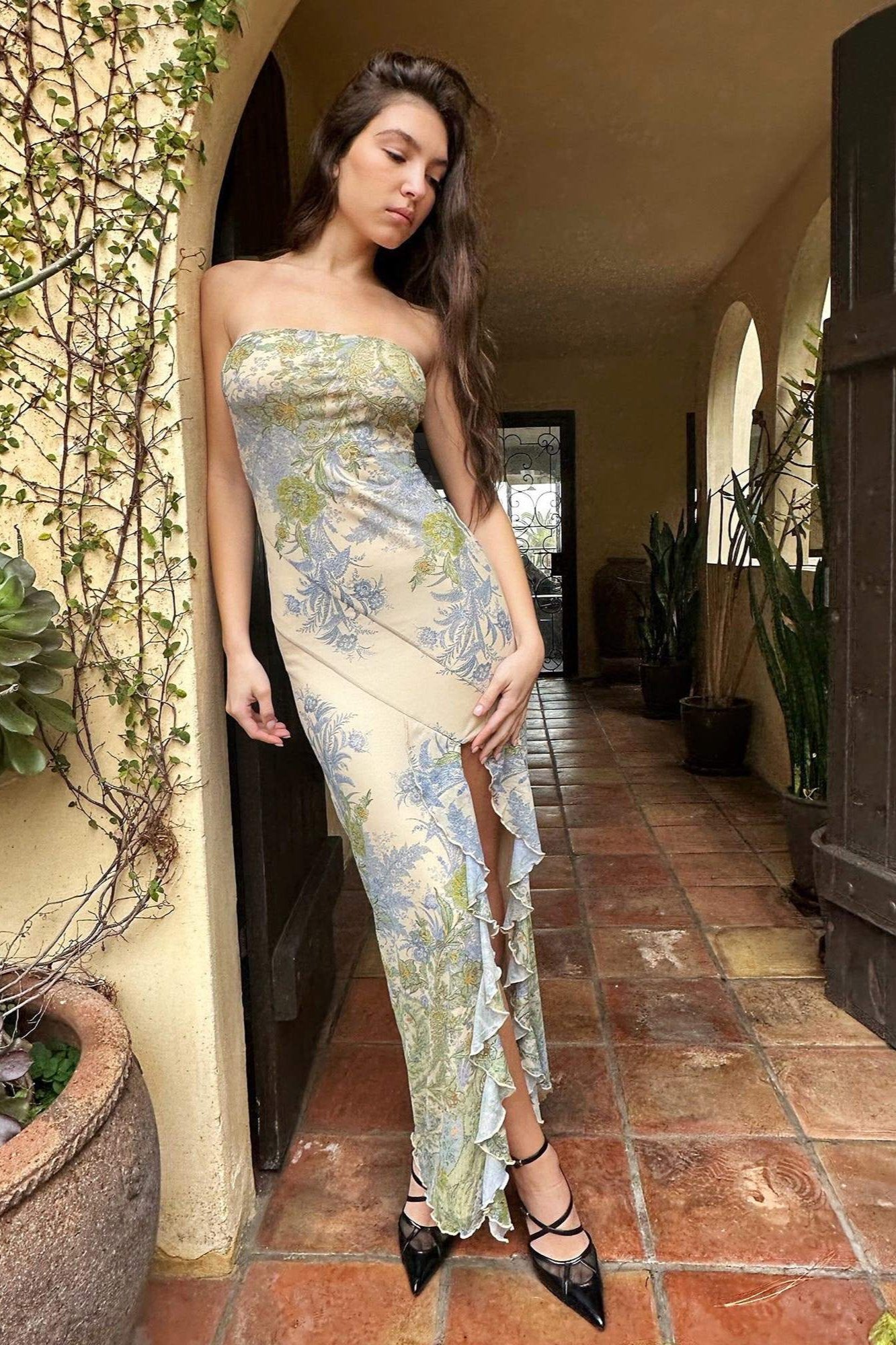 María Chic Eugenia Printed Strapless Midi Dress with Slit Elevated Occasion Wear