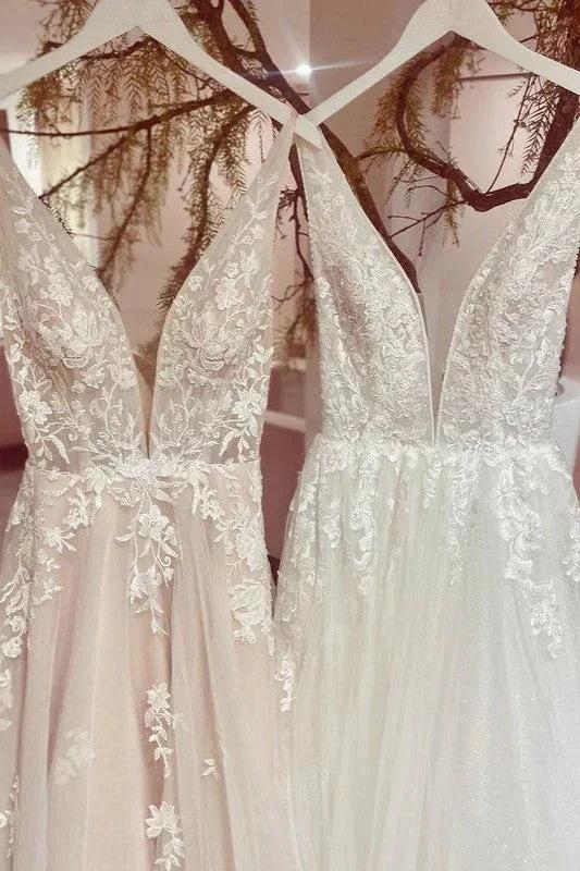 Modest Long A-line V-neck Backless Tulle Lace Wedding Dress (ZD14276)