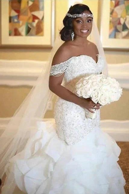New Arrival Off-the-Shoulder Appliques Sleeveless Mermaid Lace Wedding Dress (ZD13861) - VelvetHem
